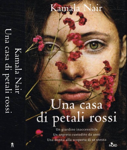 Una casa petali rossi - petali, rossi.