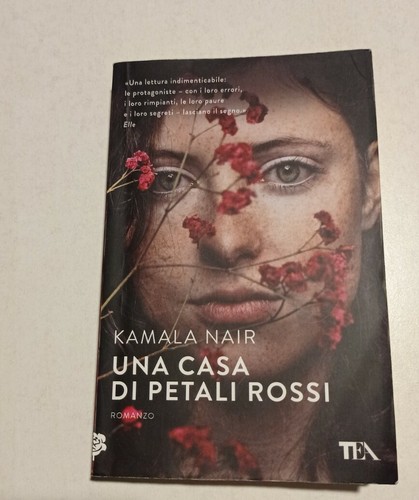 Una casa petali - una, rossi